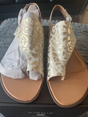 Vionic Ella Sandals 10M
